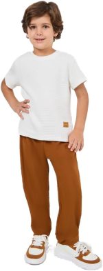 STYLI Boys Patch Detail Textured T-shirt and Relaxed Fit Pant Set