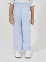 ⁦STYLI Girls Slogan Print Oversized T-Shirt & Striped Pants Set⁩ - الصورة ⁦5⁩