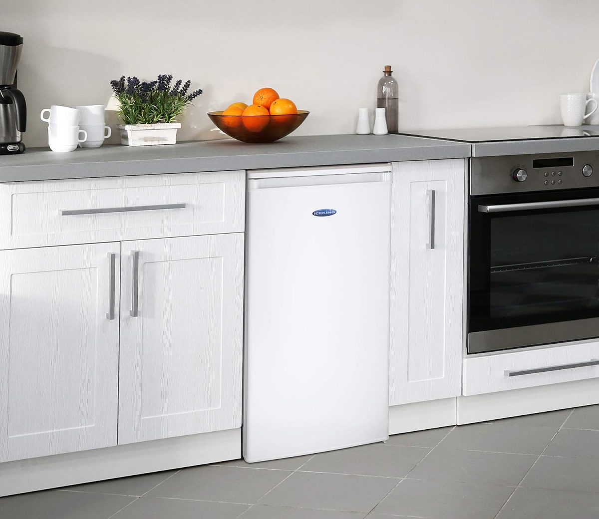 ⁦ICE KING RL111EW Freestanding Under Counter White Fridge⁩ - الصورة ⁦4⁩