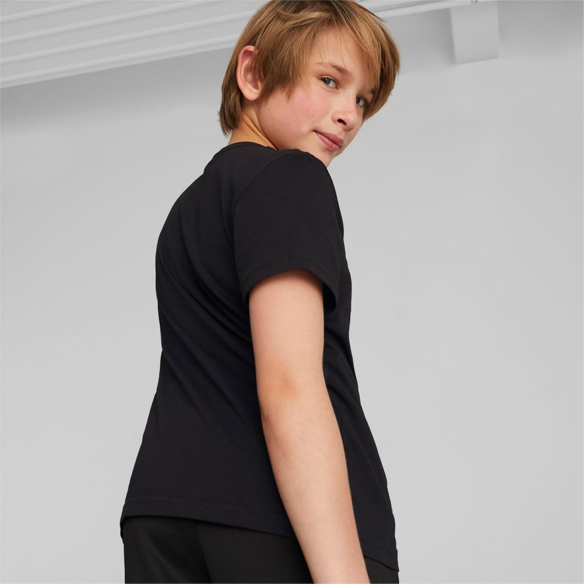 ⁦PUMA Boys ESS Logo Lifestyle Kids Shirts⁩ - الصورة ⁦6⁩