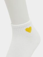 ⁦Styli Girls Set Of 10 - Heart Embroidered Socks⁩ - الصورة ⁦6⁩