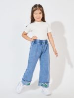 ⁦STYLI Girls Flower Applique Trim Wide Leg Jeans⁩ - الصورة ⁦3⁩