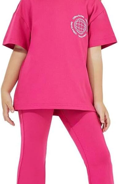 STYLI Girls Dropped Shoulder Oversized T-Shirt & Flared Leggings Set