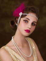⁦KASTWAVE 1920s Flapper Headband Inspired by Great Gatsby with Feather and Rhinestone Details for Women Party Accessories in Ivory and Red⁩ - الصورة ⁦3⁩