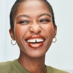 ⁦Avon Ultra Shimmer Lipstick Copper Sparkle, with a Moisture-retaining Formula for High Shine Shimmer⁩ - الصورة ⁦5⁩