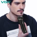 ⁦VGR V-319 Premium Cordless Rechargeable IPX6 Fully Waterproof 3 Head Electric Shaver Wet & Dry Rotary Shavers for Men with Magnetic Suction Super-Fast Charge 90 minutes Runtime with LED Indicator⁩ - الصورة ⁦6⁩