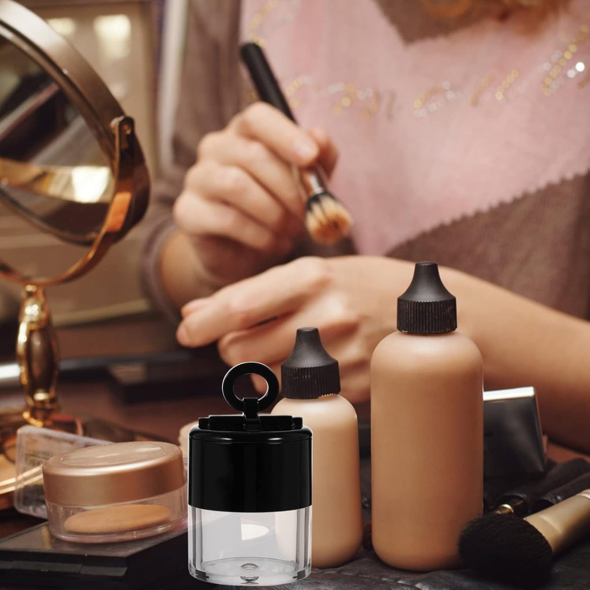 ⁦Empty Loose Powder Box, with Powder Puff and Sifter Refillable Plastic Loose Powder Containers DIY Makeup Powder Case Powder Jar for Makeup Face Body Loose Powder, 2 Pack, Black Empty Loose Powder Box⁩ - الصورة ⁦4⁩