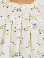 ⁦Styli Girls Floral Printed Sleeveless Pleated Top⁩ - الصورة ⁦4⁩