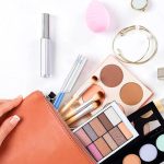 ⁦KASTWAVE Eyebrow Razors Eyebrow scraper Women Facial Razor for Hair Removal Dermaplaning Tool Trimmer Womens Fine Hair Remover Eyebrow Razors and Dermaplane Face Shavers for Women and Men⁩ - الصورة ⁦6⁩