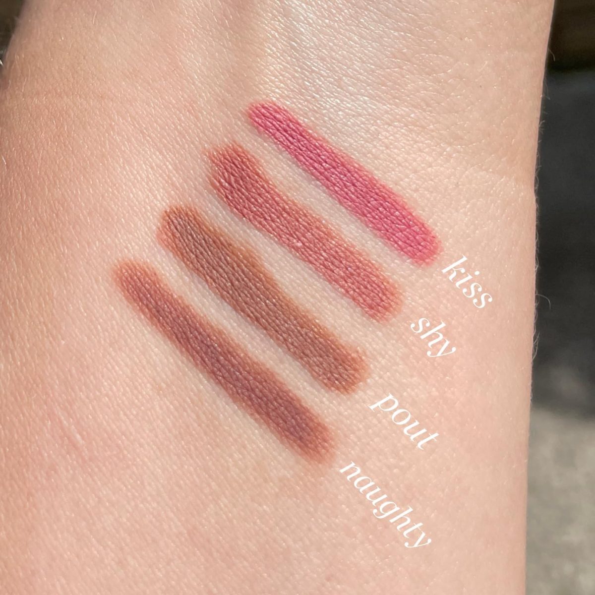 ⁦Ere Perez - Natural Açaí Lip Pencil | Vegan, Cruelty-Free, Clean Beauty (Shy)⁩ - الصورة ⁦7⁩