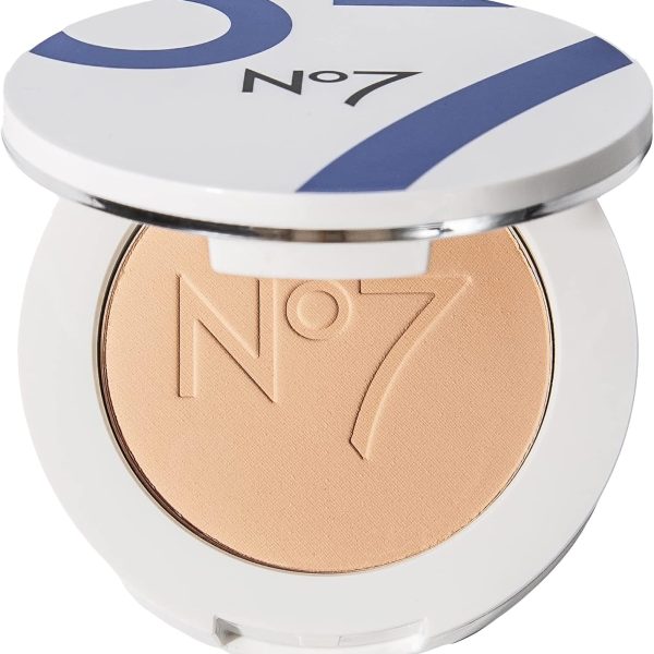 No7 Lift & Luminate Triple Action Pressed Powder - Medium - Setting Makeup for Face - Reduces Fine Lines & Enhances Glow (10g)