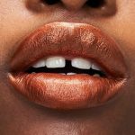⁦Avon Ultra Shimmer Lipstick Copper Sparkle, with a Moisture-retaining Formula for High Shine Shimmer⁩ - الصورة ⁦2⁩