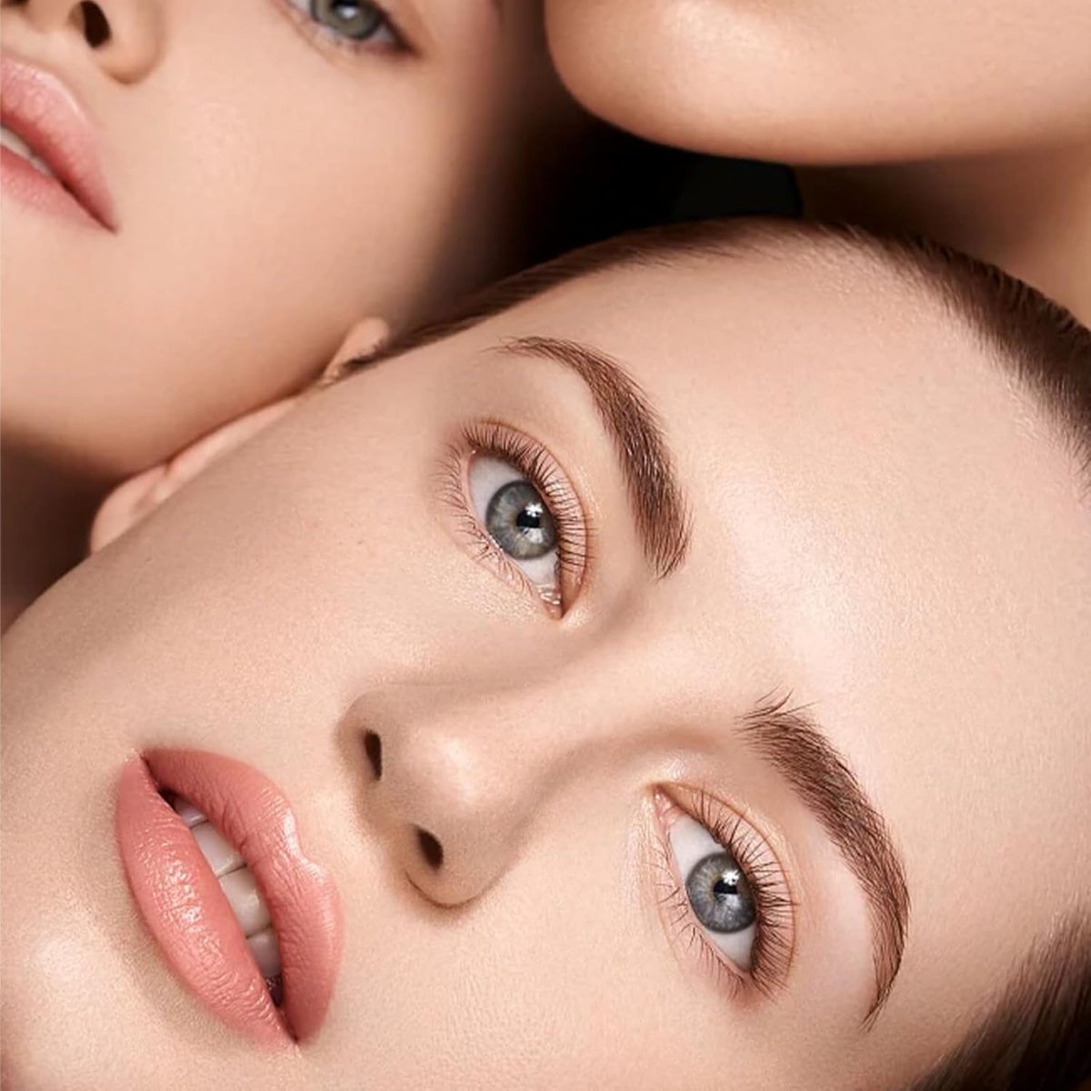 ⁦Azonee Color Changing Liquid Foundation for Mature Skin - Full Coverage, All Day Flawless, Long-Lasting Makeup Base (Ivory)⁩ - الصورة ⁦7⁩