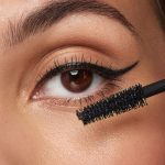 ⁦KIKO Milano Golden Oasis Endless Volume Effect Mascara Midnight Black, Volume Mascara with Panthenol⁩ - الصورة ⁦6⁩