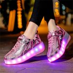 ⁦حذاء تزلج بعجلات للأطفال بإضاءة LED لامع مناسب كهدية الاولاد والبنات .⁩ - الصورة ⁦5⁩