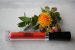 ⁦Aromi Orange Liquid Lipstick, Bright Red Tangerine Lip Color with Matte Finish, Long Lasting Lipstick, Vegan, Cruelty-free, Handmade (Orange Tangerine)⁩ - الصورة ⁦6⁩