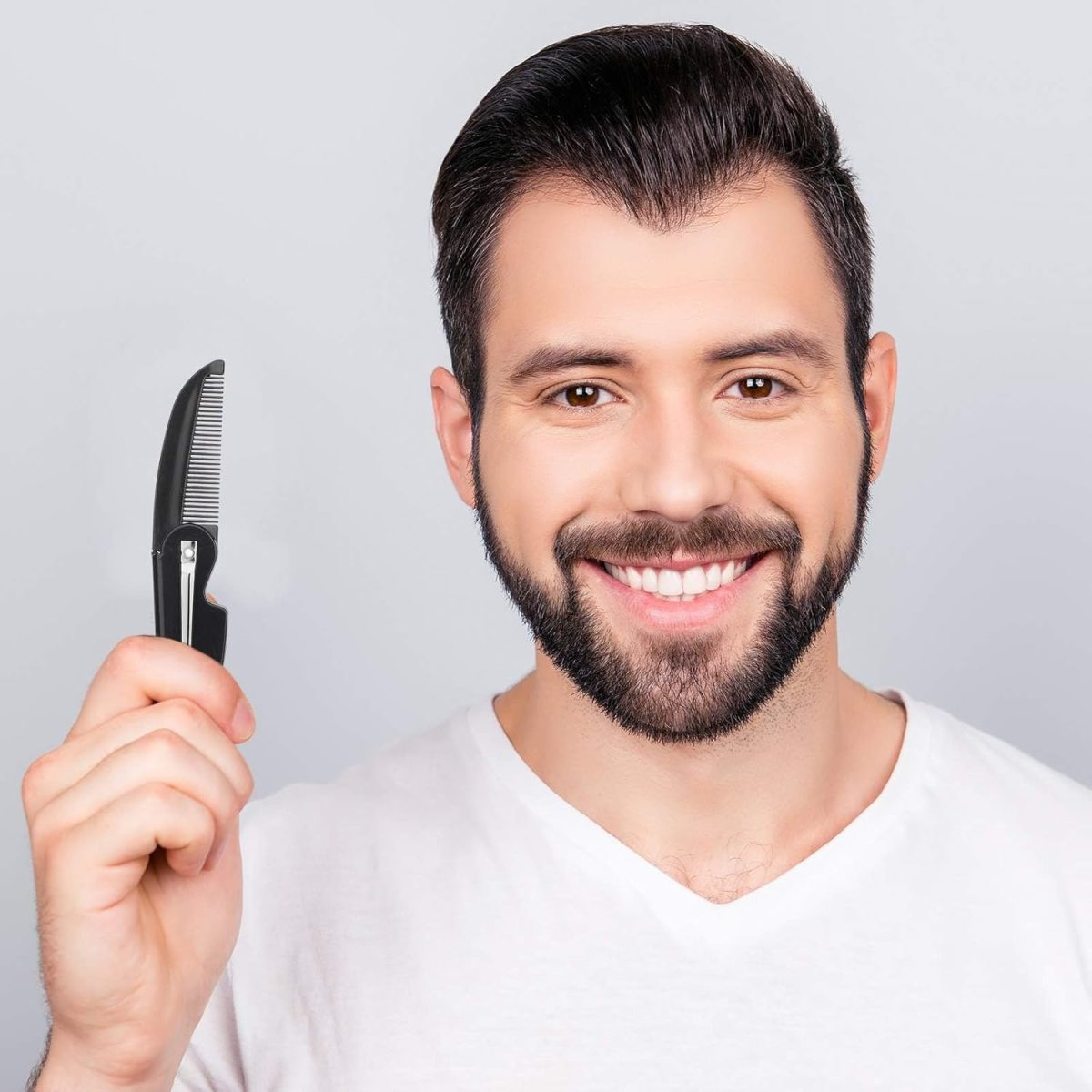 ⁦Azonee Folding Mustache Comb and Beard Comb, Small Pocket Comb for Men Everyday Grooming and Hair Care. Saw-cut and Hand Polished Styling Men's Folding Comb(3 Pieces)⁩ - الصورة ⁦6⁩