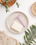 ⁦Jungle Culture Safety Razor with 10 Double Edge Blades • Single Blade Metal Razors for Women & Men for Body & Face • Eco Friendly & Reusable Shaver • Pink⁩ - الصورة ⁦8⁩