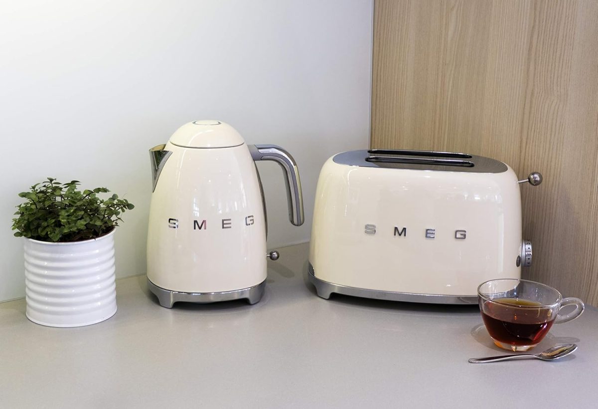 ⁦Smeg 50's Style 2-Slice Toaster, Cream Color⁩ - الصورة ⁦4⁩