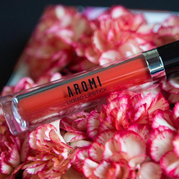 Aromi Orange Liquid Lipstick, Bright Red Tangerine Lip Color with Matte Finish, Long Lasting Lipstick, Vegan, Cruelty-free, Handmade (Orange Tangerine)