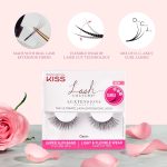 ⁦KISS Lash Couture LuXtensions Collection False Eyelashes, Flat Lash Technology, Super Slim Lash Band, Real Lash Extension Fibers, Reusable, Contact Lens Friendly Strip Lashes, Style 'Classic', 1 Pair⁩ - الصورة ⁦6⁩