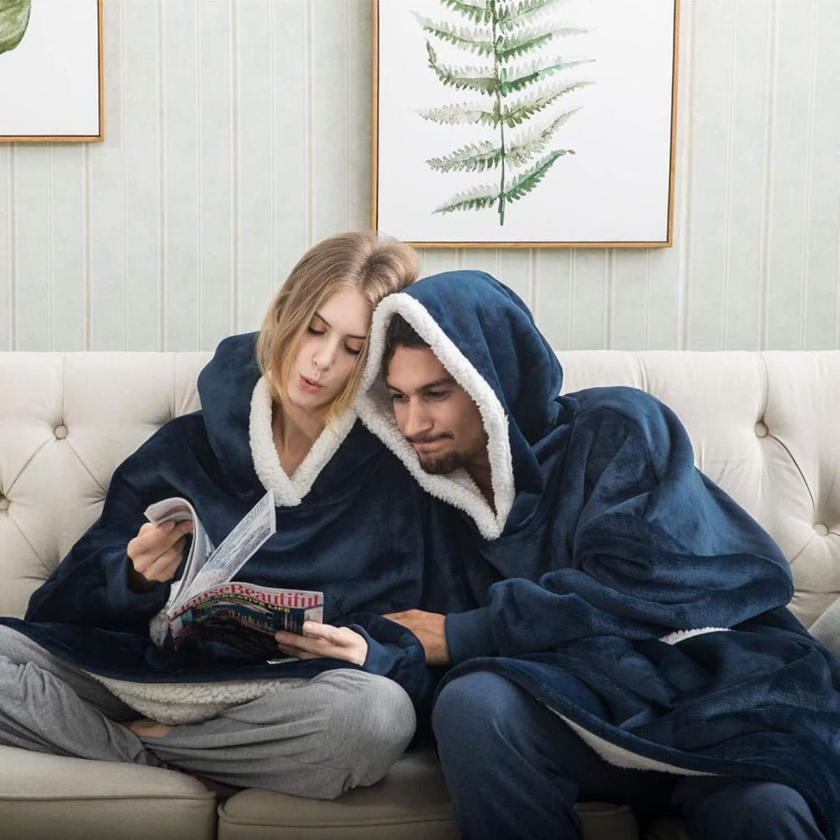 ⁦YFFS Hoodie Blanket Sweatshirt for Women and Men, Super Warm and Cozy Big Wearable Blanket Hoodie, Thick Flannel Blanket with Sleeves and Giant Pocket⁩ - الصورة ⁦6⁩