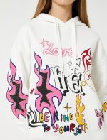 ⁦KOTON Women's Graffiti Printed Long Sleeve Ribbed Hoodie Sweatshirt⁩ - الصورة ⁦6⁩