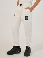 ⁦Styli Boys Slogan Print Round Neck T-Shirt And Joggers Set⁩ - الصورة ⁦6⁩