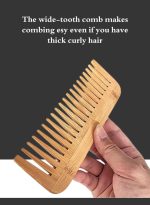 ⁦Bamboo Hair Comb Wide Tooth Detangling Comb for Wet and Dry Detangling⁩ - الصورة ⁦3⁩