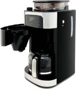 ⁦Kenwood Grind & Brew Coffee Maker with Built-in 220g Burr Grinder, 12-Cup Capacity, 1.5L Water Tank, 900W Power, Digital Touch Display – CMM40, Black/Metal⁩ - الصورة ⁦4⁩