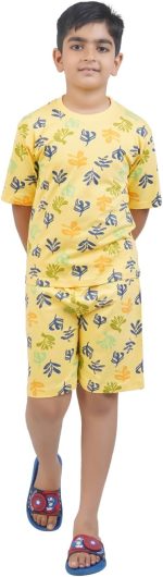 ⁦T2F Boys BYS-TSRT-SHRTS-01 DropShoulder Tshirt and Shorts Set (pack of 3)⁩ - الصورة ⁦2⁩