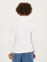 ⁦Styli Boys Solid High-Neck T-Shirt With Patch Detail⁩ - الصورة ⁦5⁩