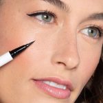 ⁦ILIA - Clean Line Liquid Liner | Non-Toxic, Vegan, Cruelty-Free, Quick Dry, Carbon Black-Free, + Water Resistant with Precision Tip (Black, 0.01 fl oz | 0.55 ml)⁩ - الصورة ⁦3⁩