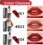 ⁦Matte Lipstick Set, 3Pcs, Dark Light Bright Red, Long Lasting, Smudge Proof, Lip Stain⁩ - الصورة ⁦2⁩