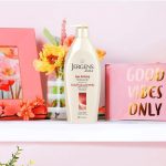 ⁦Jergens Age Defying Body Lotion - 400 ml, Anti-Aging Moisturizer with Vitamins A, C, E for Radiant, Youthful Skin, Skin Firming Lotion for Dry Skin, 400 ml⁩ - الصورة ⁦4⁩
