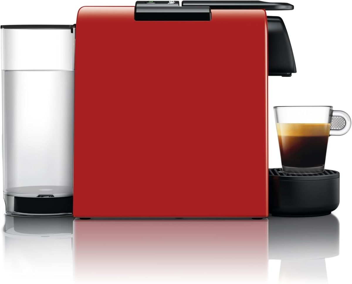 ⁦Nespresso Essenza Mini D30 Espresso Capsule Coffee Machine, 0.6 L, 19 Bar Pressure, Red⁩ - الصورة ⁦2⁩