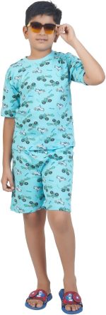 ⁦T2F Boys BYS-TSRT-SHRTS-01 DropShoulder Tshirt and Shorts Set (pack of 3)⁩ - الصورة ⁦5⁩