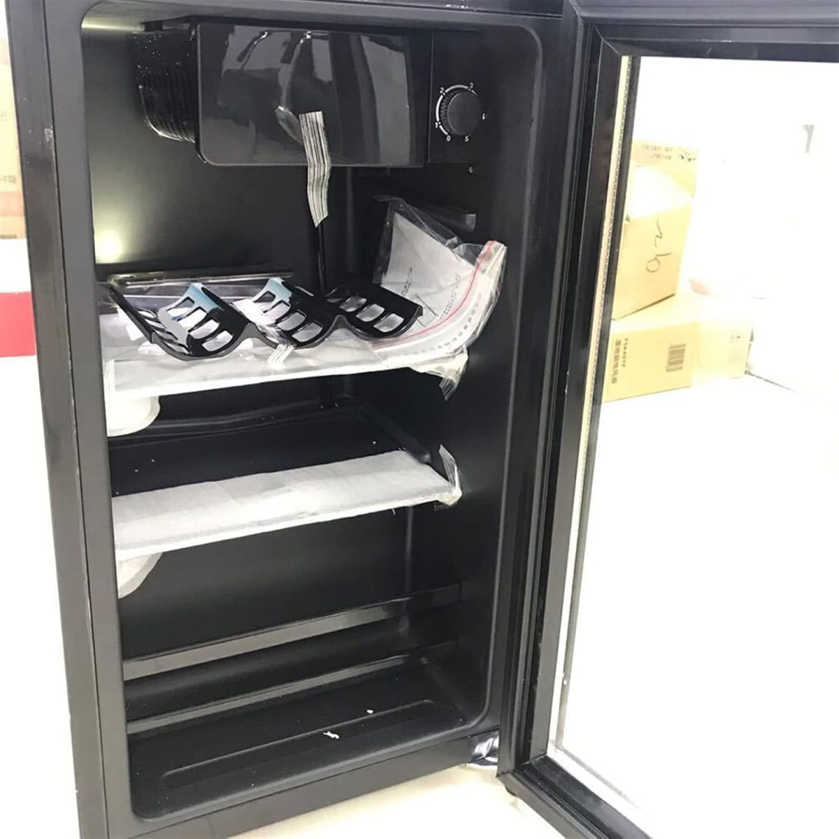 ⁦Avcbno Wine cooler Fresh Chilled Household Refrigerator Small Glass Wine Storage Cabinet Commercial Vertical Freezer Refrigerator⁩ - الصورة ⁦4⁩