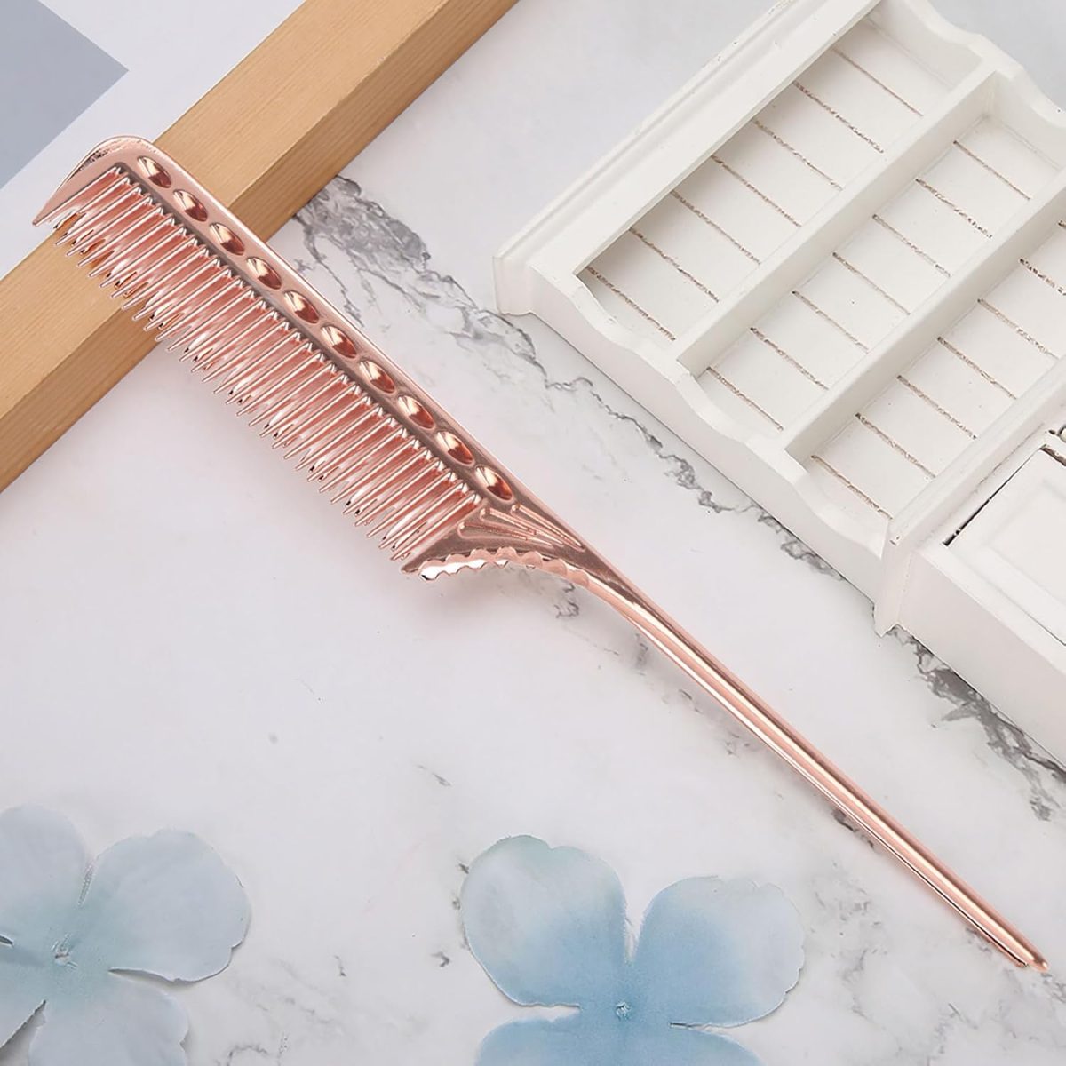 ⁦Rat Tail Hair Comb, Metal Rat Tail Comb Barber Aluminum Metal Comb Professional Teasing Comb Styling Comb for Salon & Personal Use (Gold #13)⁩ - الصورة ⁦2⁩