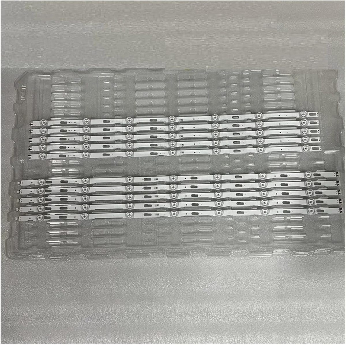 ⁦LED Backlight Strip for Sam/s.ung UN70TU7000W UE70AU7570U UE70CU7100K UE70CU7100U UE70CU7172U UN70AU7000G UN70AU7700 UN70CU7000 (Color : 5set For 5 TV)⁩ - الصورة ⁦2⁩