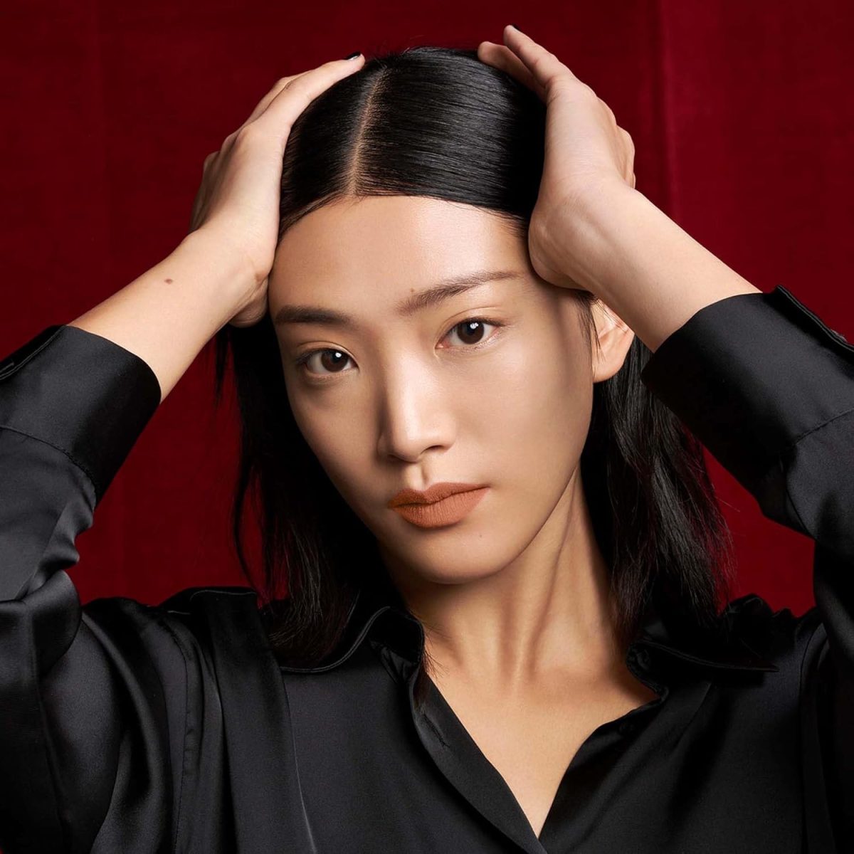 ⁦Yves Saint Laurent The Slim Velvet Radical Matte Lipstick, 316 Vibe in Amber⁩ - الصورة ⁦5⁩