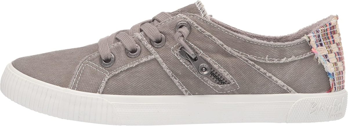 ⁦Blowfish Malibu Women's Fruit Sneaker⁩ - الصورة ⁦8⁩
