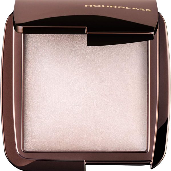 Hourglass Ambient Lighting Finishing Powder. Ethereal Light Shade Highlighting Powder (0.35 ounce).