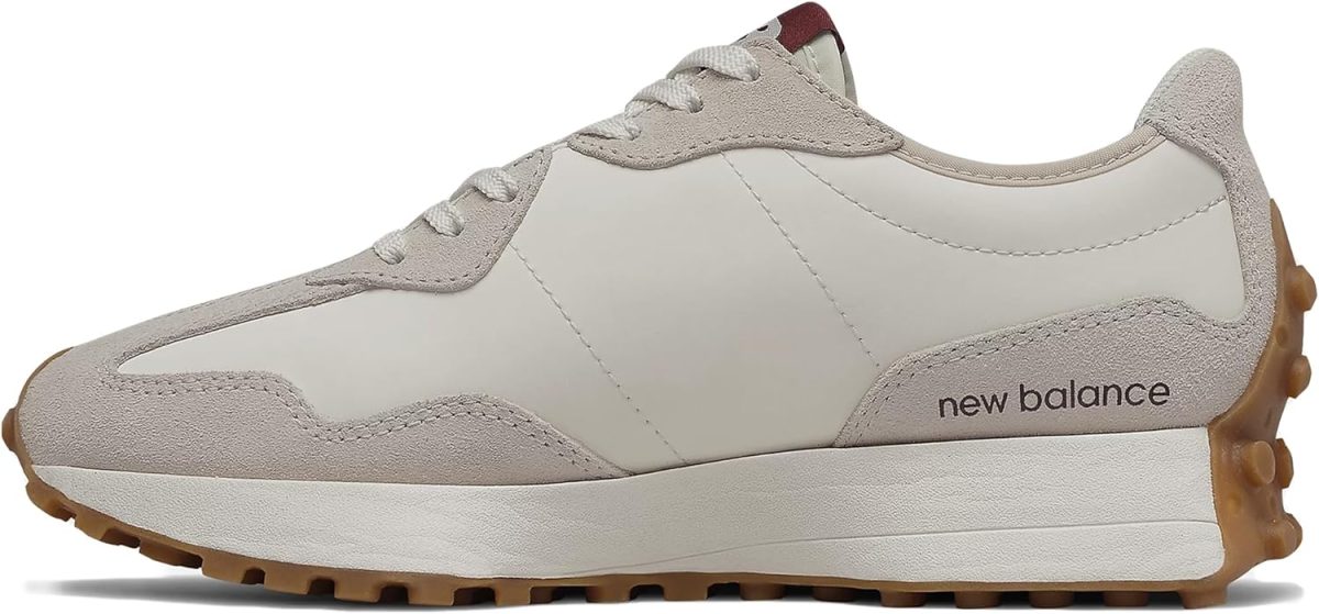 ⁦New Balance 327, Women s Sneaker, Beige, 38 EU⁩ - الصورة ⁦4⁩