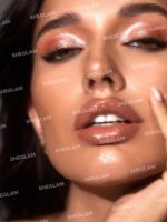 ⁦SHEGLAM Enigma Sparkly Eyeshadow Longwear Eyeshadow Single, High-Pigment Eye Shadow Compact, Smooth & Blendable Colors-Carats⁩ - الصورة ⁦5⁩