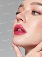 ⁦SHEGLAM Makeup - Glow Addict Lip Balm - Water-locking lip gloss (Summer Sherbet)⁩ - الصورة ⁦8⁩
