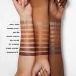 ⁦e.l.f. Luminous Putty Bronzer, Lightweight Putty-to-Powder Bronzer For A Radiant, Glowing Finish, Highly Pigmented, Vegan & Cruelty-Free, Sun Chaser⁩ - الصورة ⁦3⁩