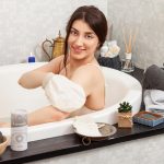 ⁦Larminly Raw Silk Exfoliating Gloves 2 Piece Set Face and Body Natural Exfoliating Gloves Gentle Dead Cell Removal Preparation Skin for Skin Care and Tanning⁩ - الصورة ⁦9⁩