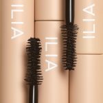 ⁦ILIA - Fullest Volumizing Mascara | Non-Toxic, Cruelty-Free, Clean Beauty (Travel Size Mini)⁩ - الصورة ⁦5⁩