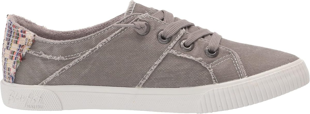 ⁦Blowfish Malibu Women's Fruit Sneaker⁩ - الصورة ⁦6⁩